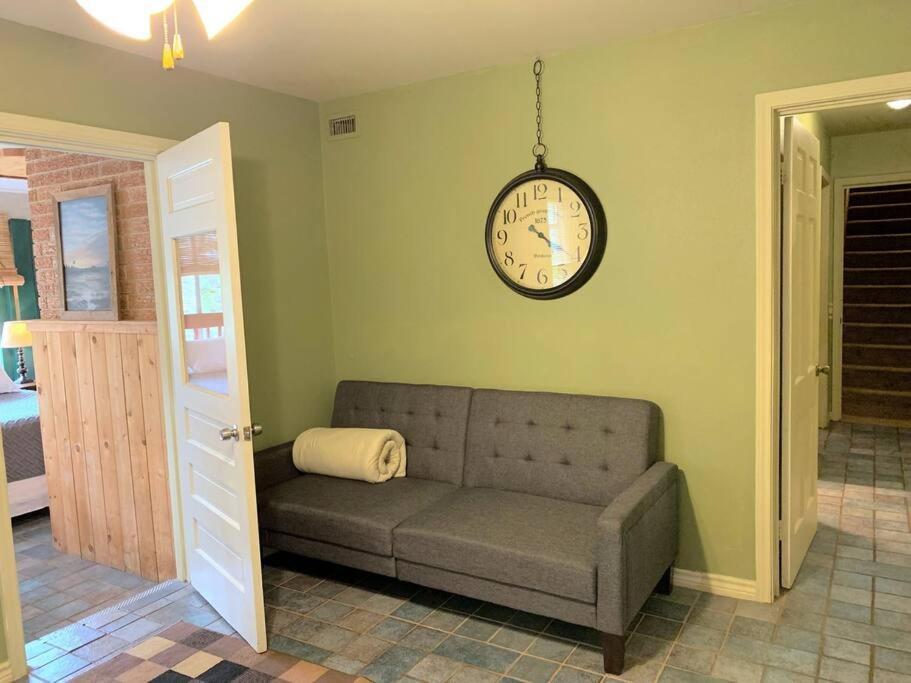 The River Haven - Sleeps 32 - On Guadalupe River Seguin Exteriér fotografie