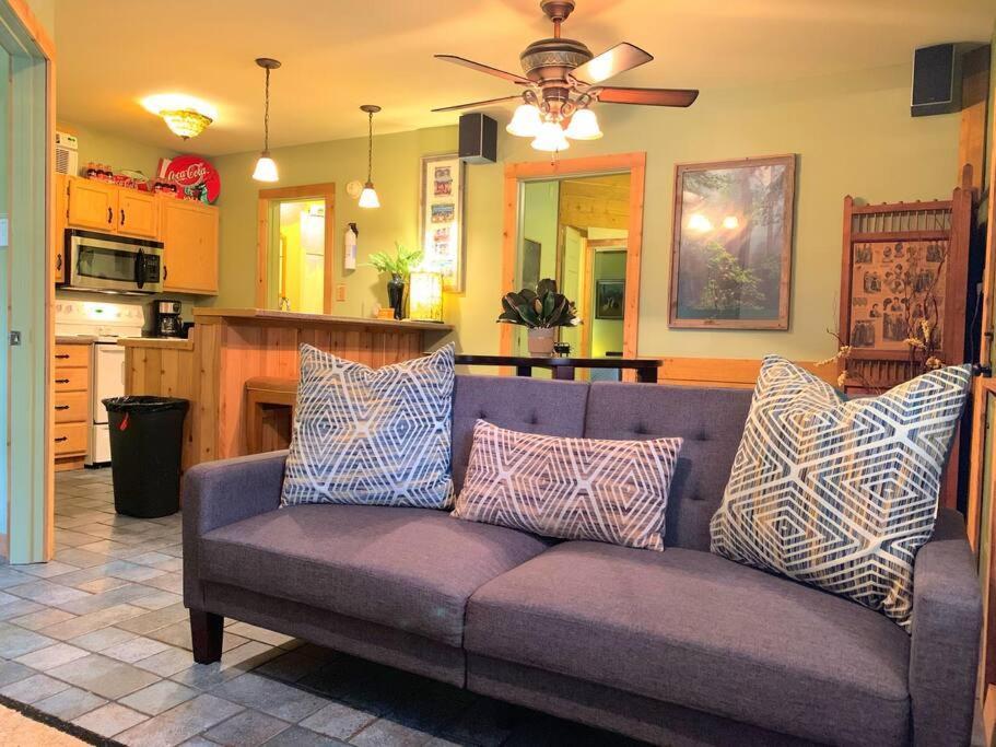 The River Haven - Sleeps 32 - On Guadalupe River Seguin Exteriér fotografie