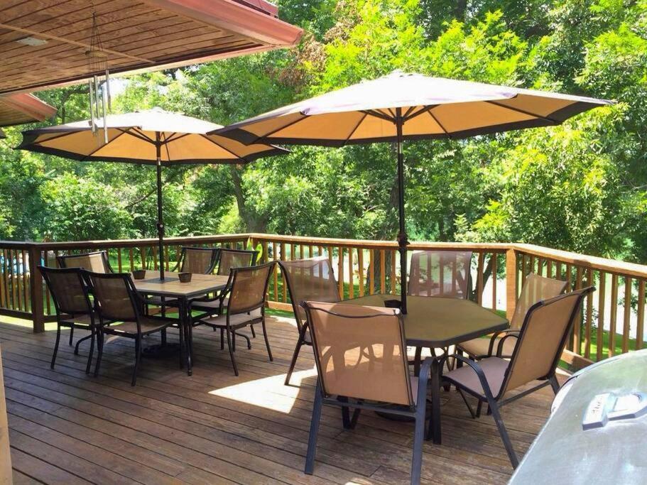 The River Haven - Sleeps 32 - On Guadalupe River Seguin Exteriér fotografie
