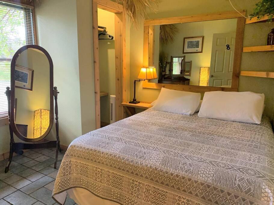 The River Haven - Sleeps 32 - On Guadalupe River Seguin Exteriér fotografie