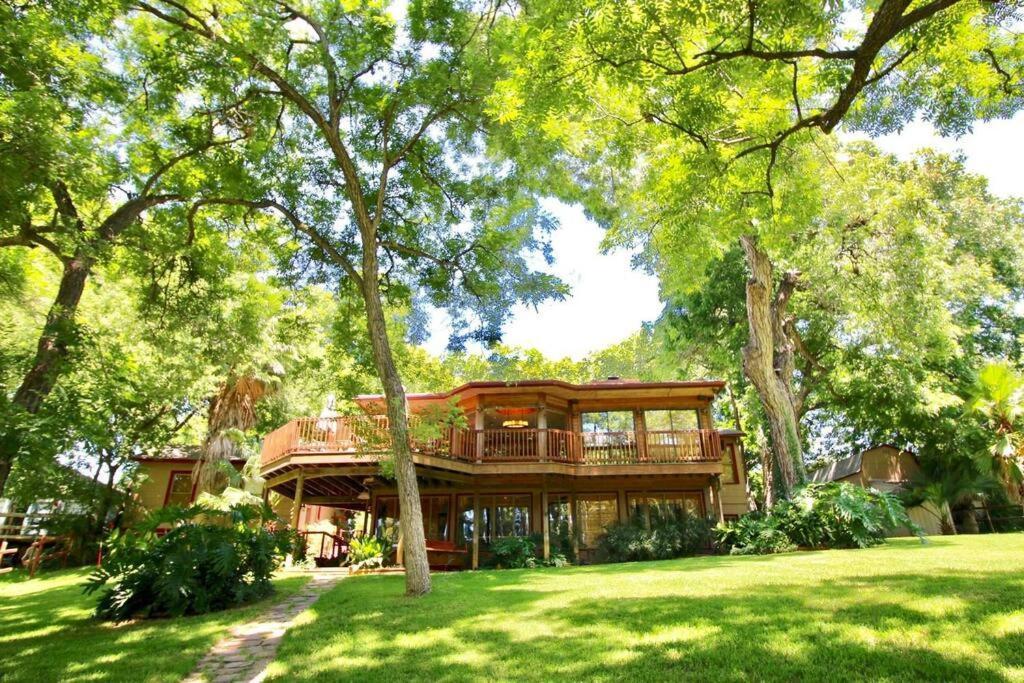 The River Haven - Sleeps 32 - On Guadalupe River Seguin Exteriér fotografie